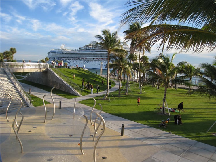 South-Pointe-Park-Miami-Beach